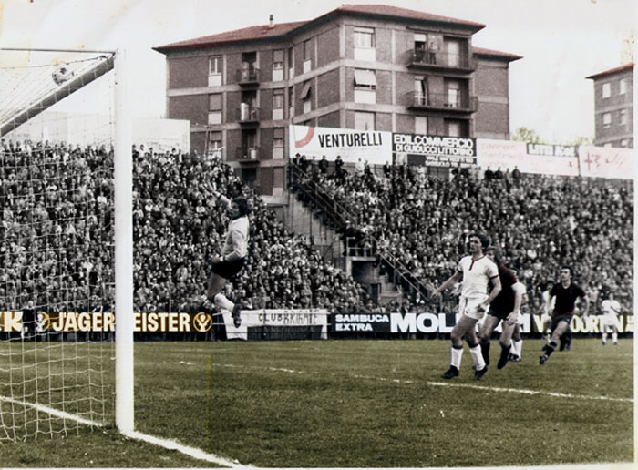 Descrizione: Descrizione: Descrizione: Descrizione: Descrizione: C:\REGGIANA1\Azioni\anni 70\197576\Reggiana Varese 1-3 04-04-1976 copia.jpg